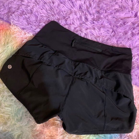 Lululemon shorts - Picture 7 of 7
